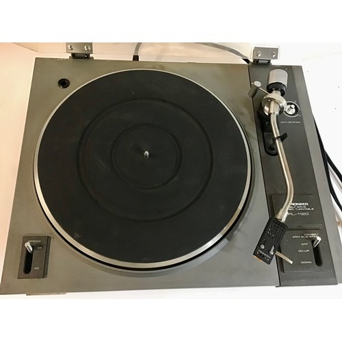 511 - PIONEER STEREO TURNTABLE. This is a two speed belt drive turntable model No.PL112D.Fitted with a mag... 