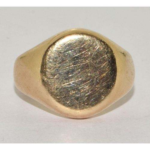 280 - 9ct gold gents signet ring with an unmarked cartouche size M 10.5g