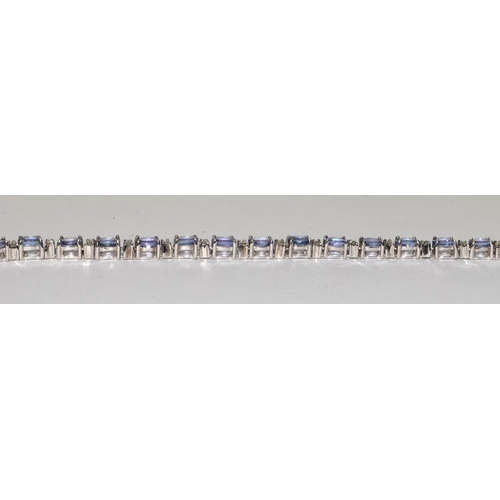 297 - Tanzanite 9ct white gold bracelet 7.4g (boxed)