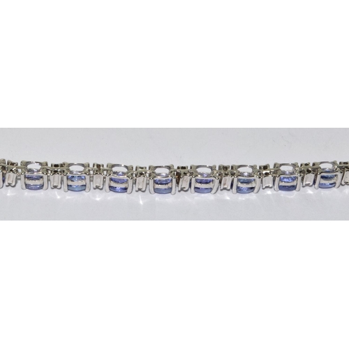 297 - Tanzanite 9ct white gold bracelet 7.4g (boxed)