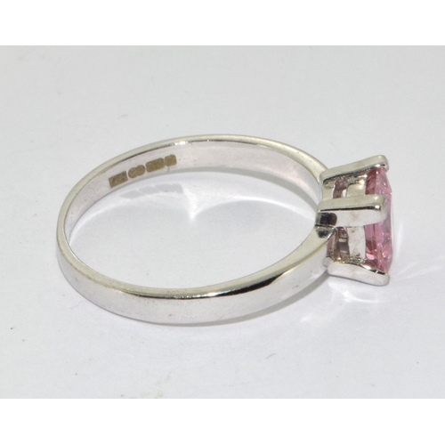 201 - Pink CZ 9ct white gold 2.6g ring Size Q