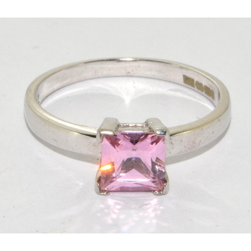 201 - Pink CZ 9ct white gold 2.6g ring Size Q