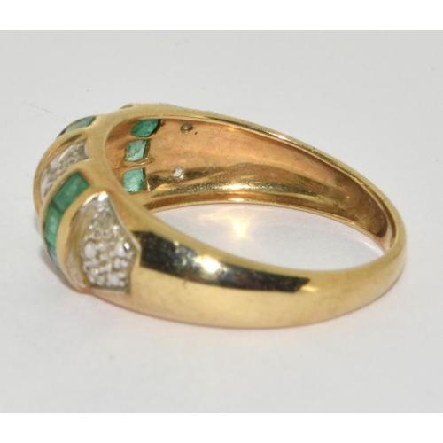 196 - Diamond, Emerald 9ct gold 2.6g ring Size O.