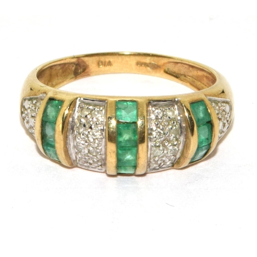 196 - Diamond, Emerald 9ct gold 2.6g ring Size O.