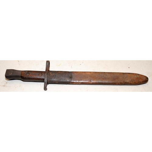 151 - WW1 era Ross MKII Canadian Infantry rifle bayonet, identified by a broad arrow inside a 'C'. With sc... 