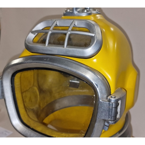 450 - A rare German 12 bolt Drager Deep Sea Diver's Helmet DM220, used but in excellent condition