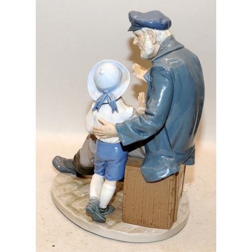 500 - LLadro A Tall Yarn old sailor with a boy tableau 5207, retired. Boat needs reattaching. 29cms