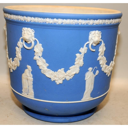 495 - 3 pieces Wedgwood blue and white Jasperware including a large planter 20cms tall