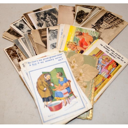 518 - A collection of John Player cigarette cards in vintage John Player boxes c/w a collection of vintage... 