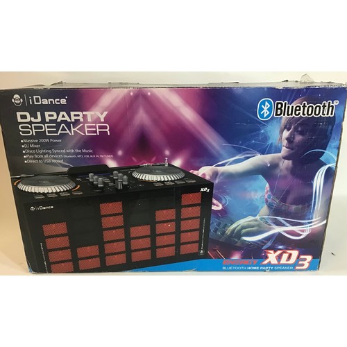 494 - iDANCE ENERGY XD3 DJ MUSIC SYSTEM. This unit comes boxed with power supply and powers up when plugge... 