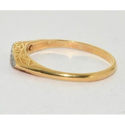 231 - 18ct gold ladies antique set diamond ring size U