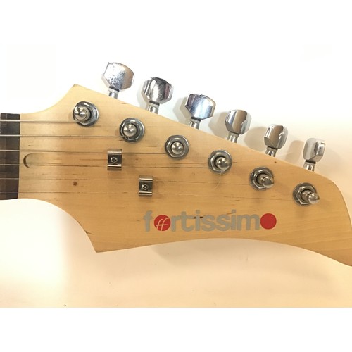 426 - FORTISSIMO ELECTRIC GUITAR. Offered here is a superb fortissimo 6 string electric guitar, complete w... 