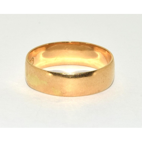 251 - 18ct gold wedding band size Q 3.5g