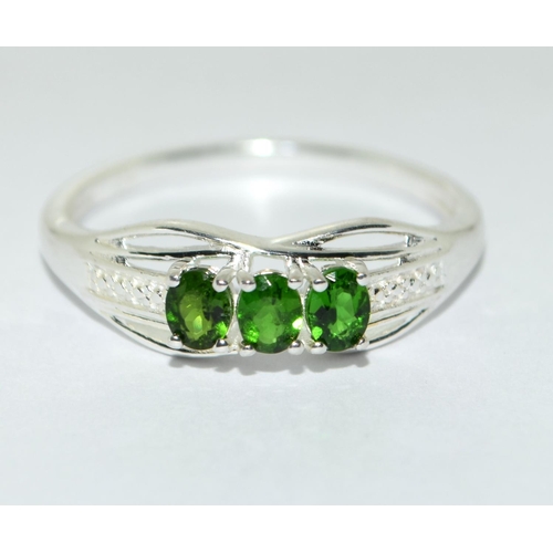 146 - A 925 silver diopside 3 stone ring size T