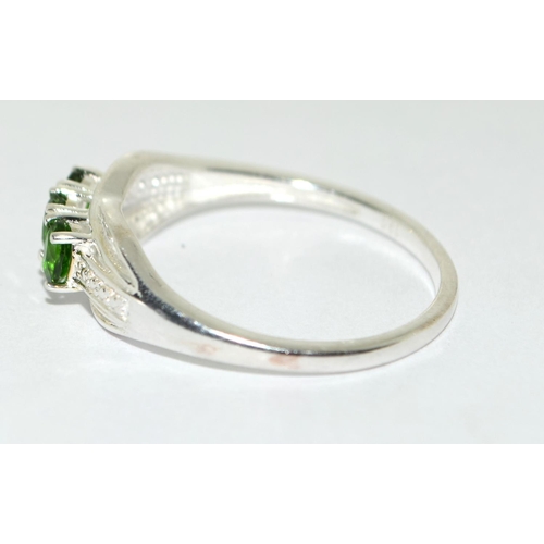 146 - A 925 silver diopside 3 stone ring size T