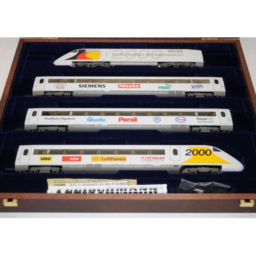 60 - Fleischmann HO gauge 1999 Zugset 2000 Millennium Ice-2 High Speed Train limited edition set in woode... 