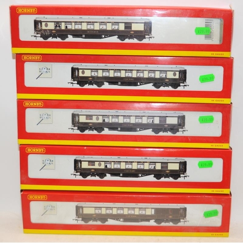 123 - Hornby OO gauge chocolate/cream Pullman carriages, R4162, R4163, 2 x R4165 and R4166. 5 in lot, all ... 