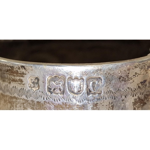 389 - Silver hallmarked Christening cup together with a silver hallmarked vinaigrette 146g total weight (2... 