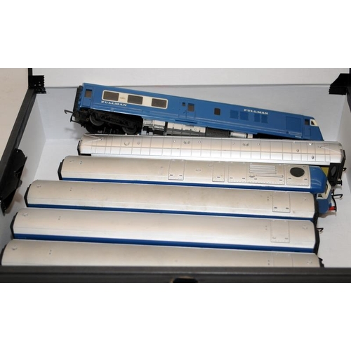 132 - 3 x box files containing a quantity of loose OO gauge locomotives and rolling stock