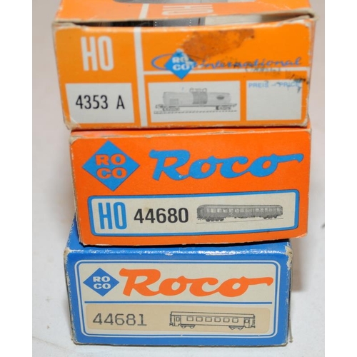 161 - 6 x boxed OO/HO rolling stock from Fleischmann and Roco