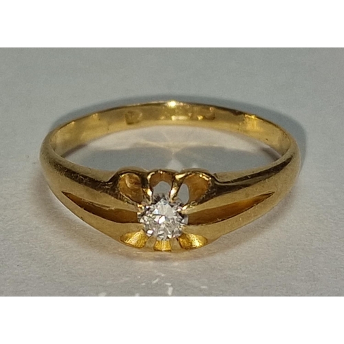 394 - Diamond Gypsy 18ct gold ring Size N , 2.6g.