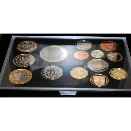 112 - Royal Mint 2011 United Kingdom Executive Proof Coin Set in wooden presentation case with certificate