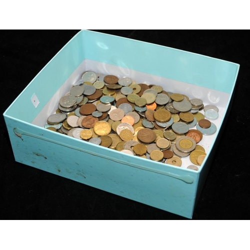 75 - box of world coins