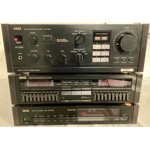 496 - AKAI 3 COMPONANT HIFI SYSTEM. Here we have an Amplifier No. AM-M939 x Graphic - EA-M719 and tuner - ... 