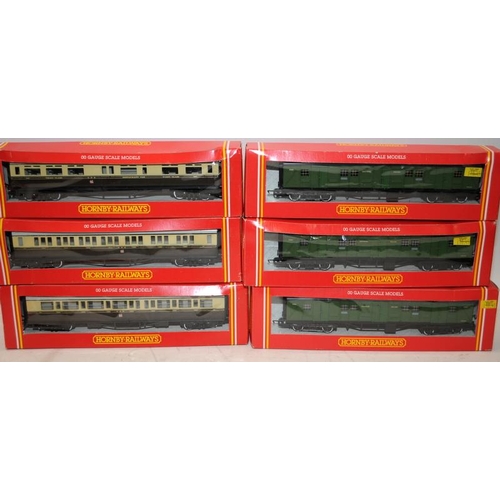 5 - Hornby OO gauge rolling stock, 1 x R157 & 2 x R159 GWR Composite coaches c/w 3 x R174 SR Bogie Lugga... 