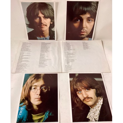 114 - THE BEATLES 'WHITE ALBUM' LP UK STEREO PRESSING. Here we find this double Top opening album on Apple... 