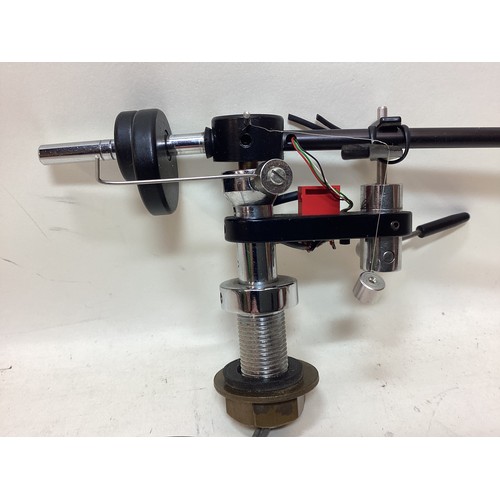 493 - HADCOCK GH228 UNI PIVOT 9”TONEARM. The GH 228 is suitable for almost all turntables including SME, T... 