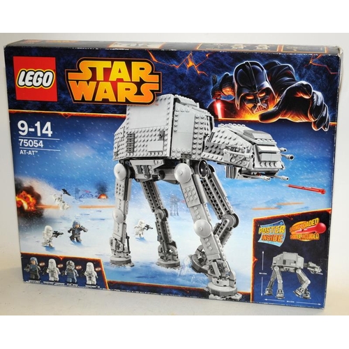 11 - Star Wars Lego: AT-AT ref:75054. Boxed and complete with build instructions and minifigures