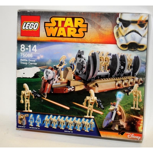 5 - Star Wars Lego: Battle Droid Troop Carrier ref:75086. Boxed and complete, missing Gungan minifigure ... 