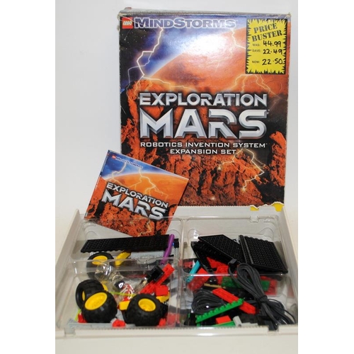 17 - Lego Mindstorms Ultimate Builders set ref:3800 c/w Mindstorms Exploration Mars set ref:9736. Neither... 