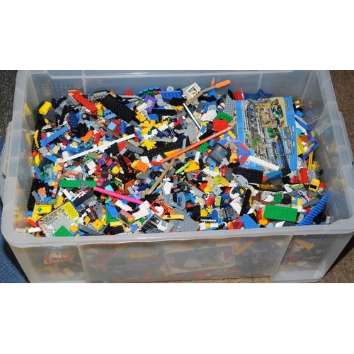 23 - Very large tub of mixed loose Lego including minifigures