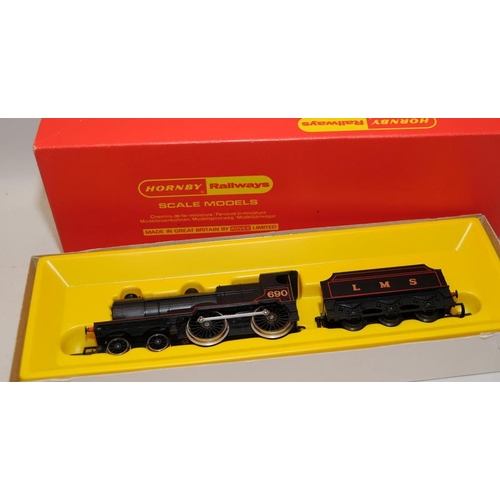 109 - Hornby OO gauge BR Locomotive Black Five Class ref:R859 c/w LMS Class 2P Fowler Locomotive ref:R450.... 