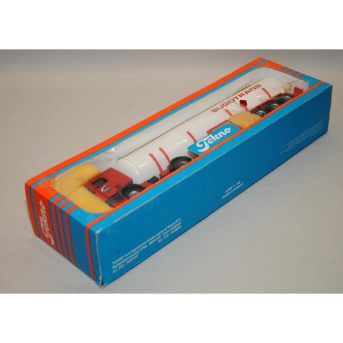 224 - Vintage Tekno truck and tanker trailer, Sudotrans livery. Boxed, box is good with just a little stor... 