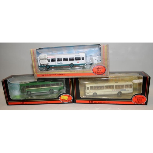 206 - A collection of die-cast buses and coaches including local interest Bournemouth. Gilbow EFE and Oxfo... 