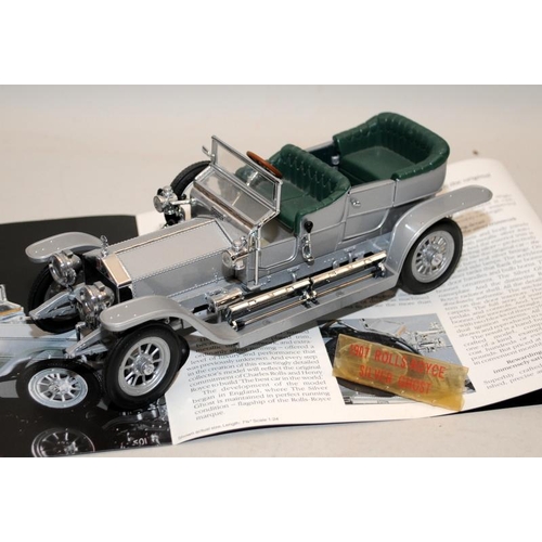 233 - Franklin Mint 1:24 scale 1929 Rolls Royce Phantom I Cabriolet De Ville c/w 1925 Rolls Royce Silver G... 