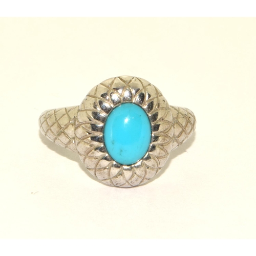 353 - A 925 silver and turquoise stone ring Size N