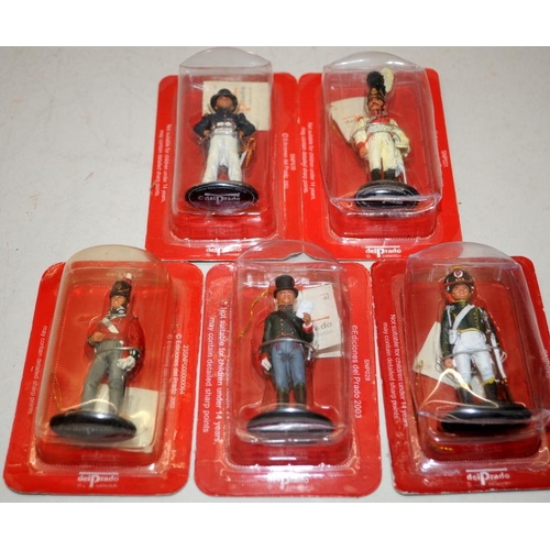 128 - A collection of del Prado cast metal painted military figures. All carded. 15 in lot