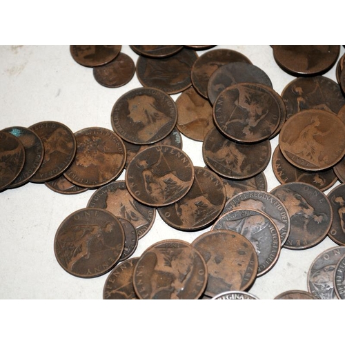 118 - A large collection of GB Victorian Bun Head and Veiled Head 1d One Pennies. Approx 1kg in weight