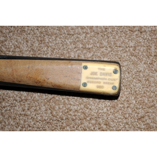 1 - Very rare early Joe Davis Billiards cue: the Joe Davis Champion Cue Record Break 980. Joe Davis endo... 