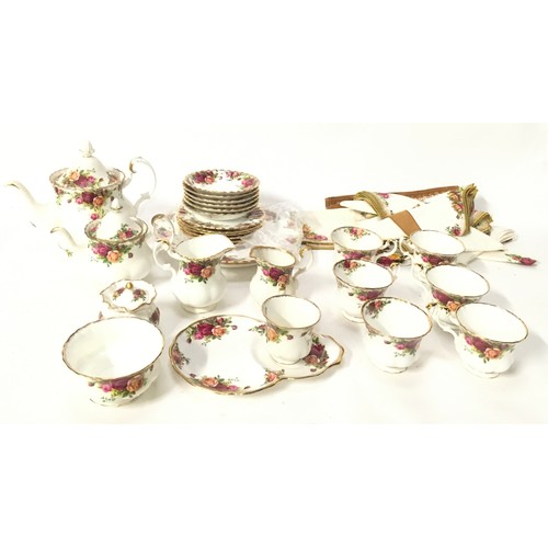 57 - Collection of Royal Albert Old Country Roses