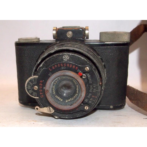 52 - vintage 1930's Nagel 127 film camera c/w original case