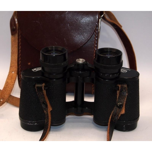 53 - Quality pair of Carl Zeiss Jena Jenoptem 8x30w binoculars in original case