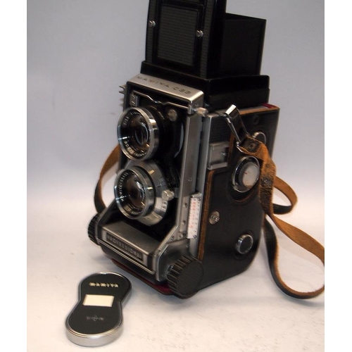 55 - Quality vintage Mamiya c33 Professional TLR Twin Lens Reflex camera c/w case. Good cosmetic conditio... 