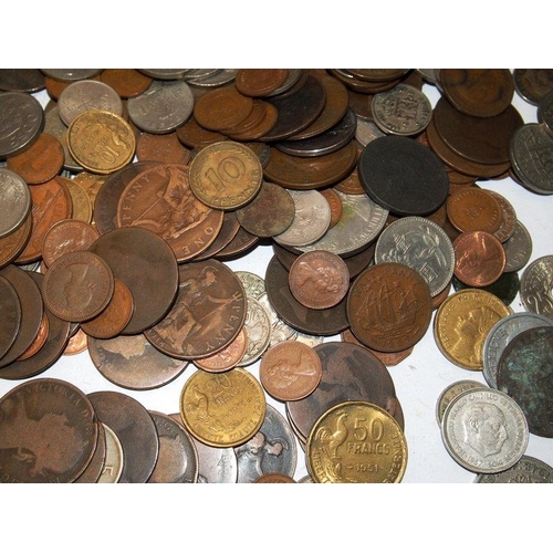 205 - A carton of mixed coins