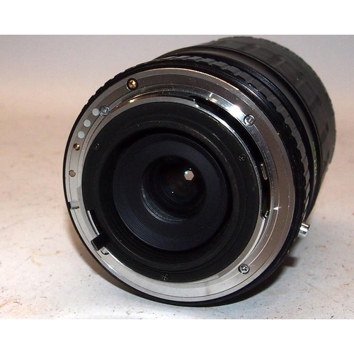 233 - 3 x vintage SLR camera zoom lenses