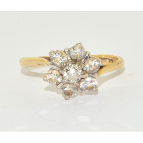 393 - 9ct gold ladies Diamond 7 stone Daisy ring approx 1ct size O